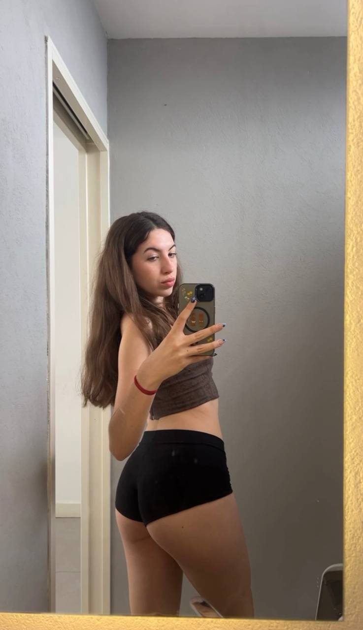 Amber in her underwear in Kawaguchi