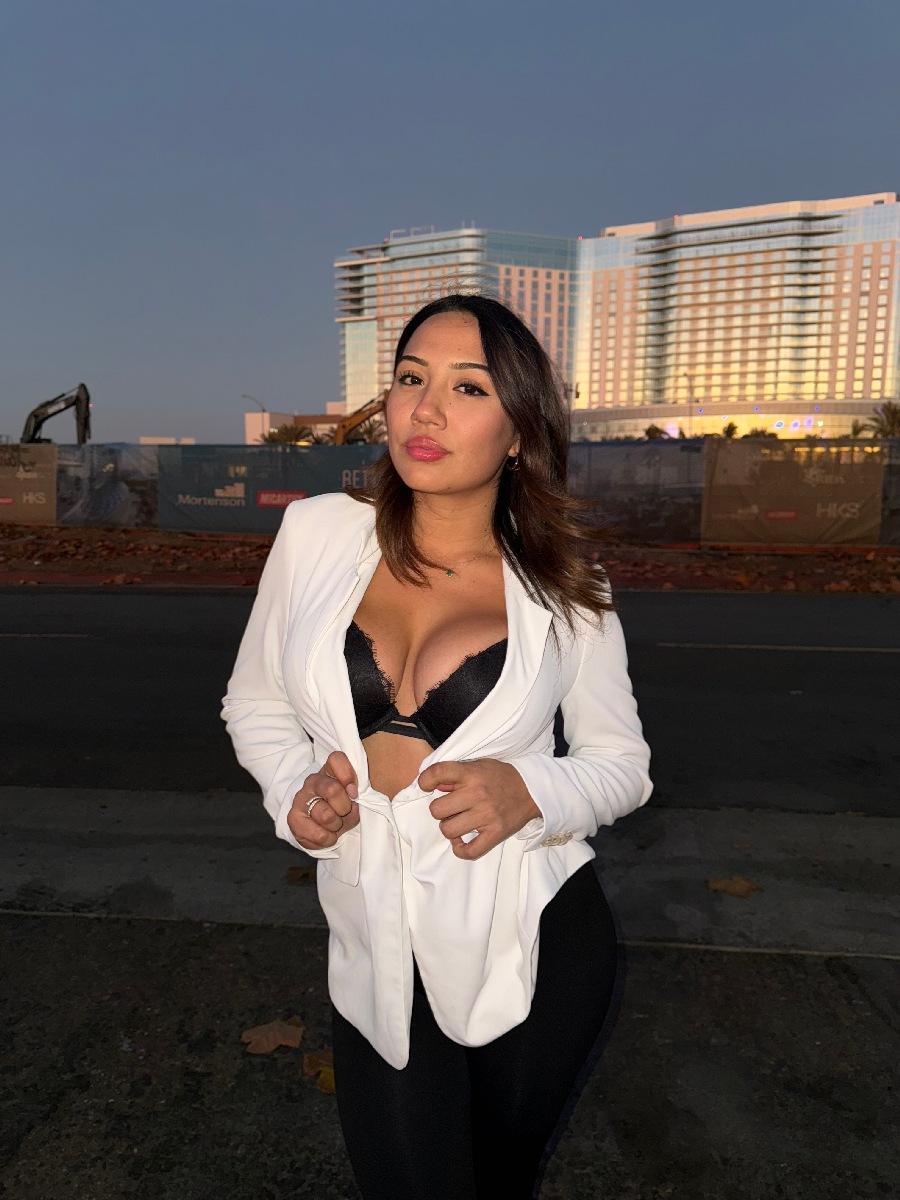 Take a pause and enjoy Ali Cruz — streaming from Kawaguchi