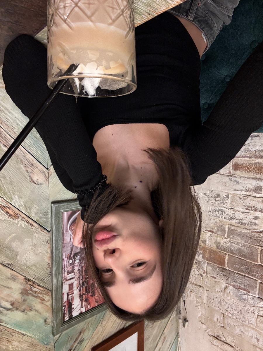 Fresh photos, fresh mood — Tina online in Kawaguchi